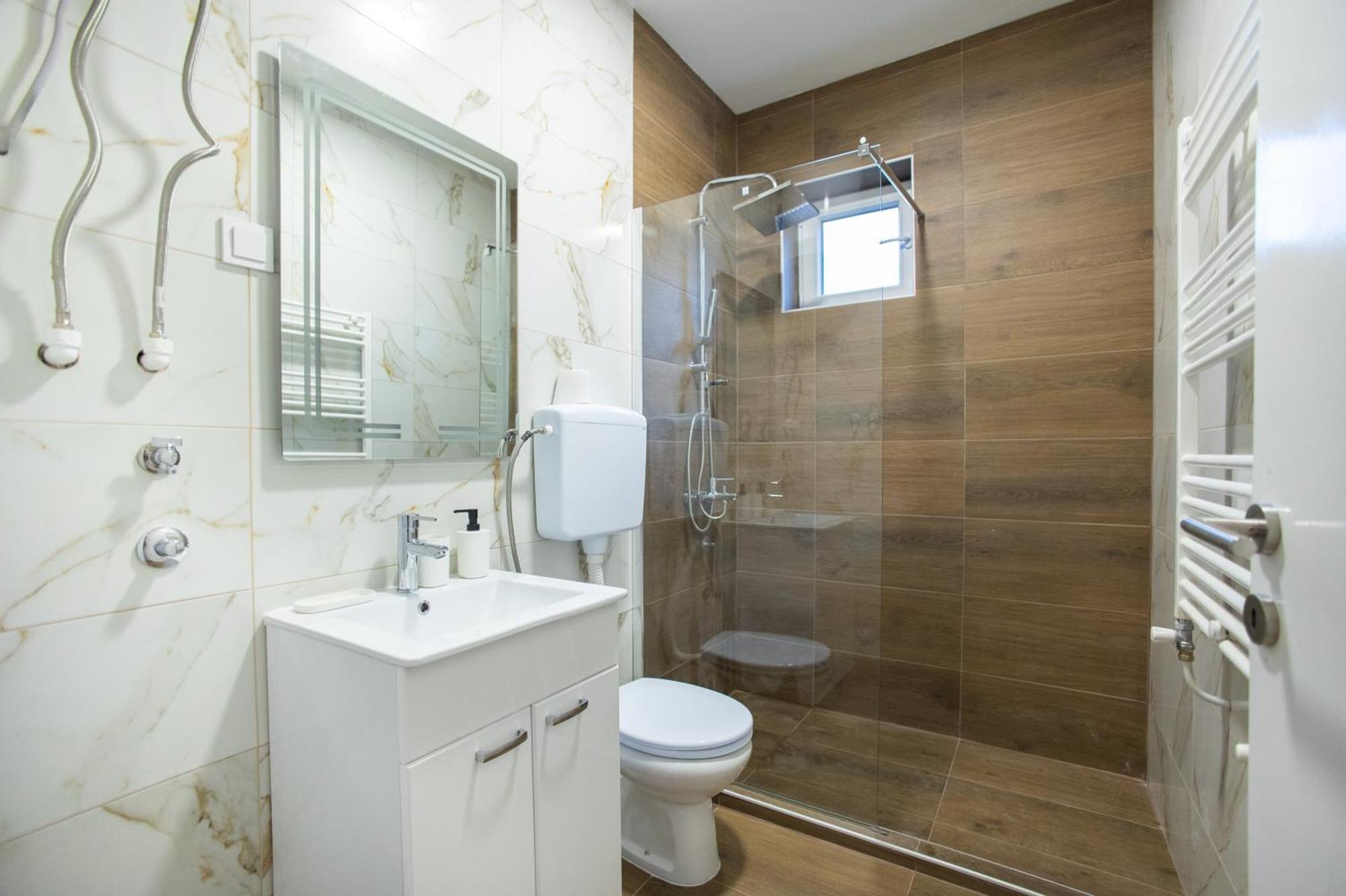 V & V Studio Apartments 2 Ni Eksteriør bilde